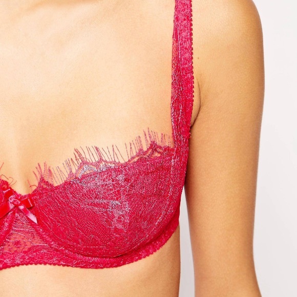 NEW ASOS Boudoir Lace Balconette Bra and Thong Set - Picture 2 of 6